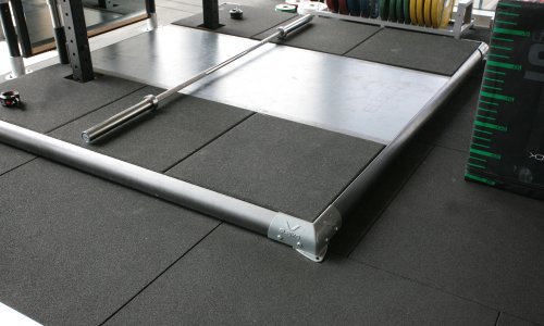 Khu vực tập tạ phòng GYM